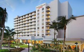 Courtyard By Marriott Miami Airport